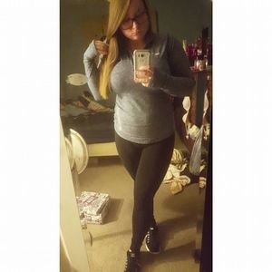 Meet your Posher, Kayla