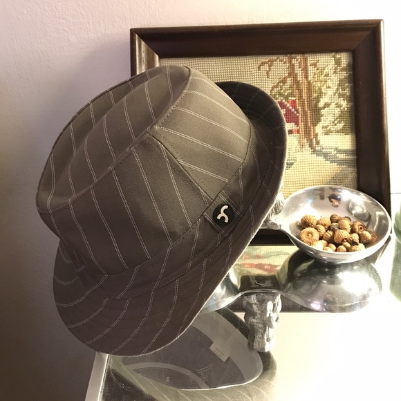 Cafe Del Mar Ocho Gray with Stripes Hat - Picture 2 of 4