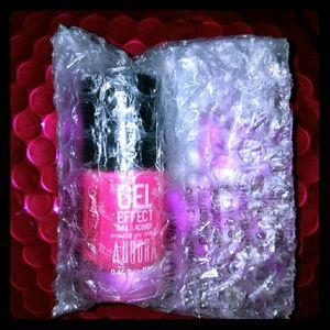 Aurora Gel Effect Nail Polish