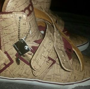Lyke new radii shoes size 10