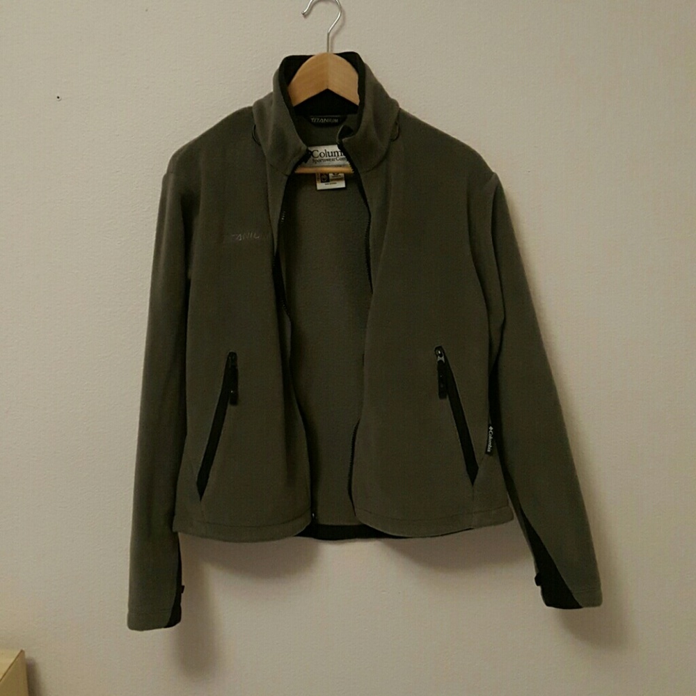 X SOLD X Columbia Fleece Jacket