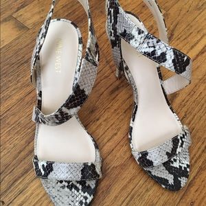 Nine West Heels 8.5 Snakeskin Print