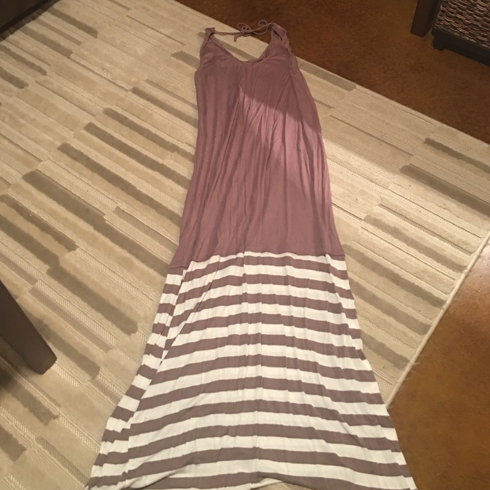maxi dress- so cute worn once to a wedding