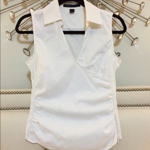 WHITE SLEEVELESS DRESSY SHIRT