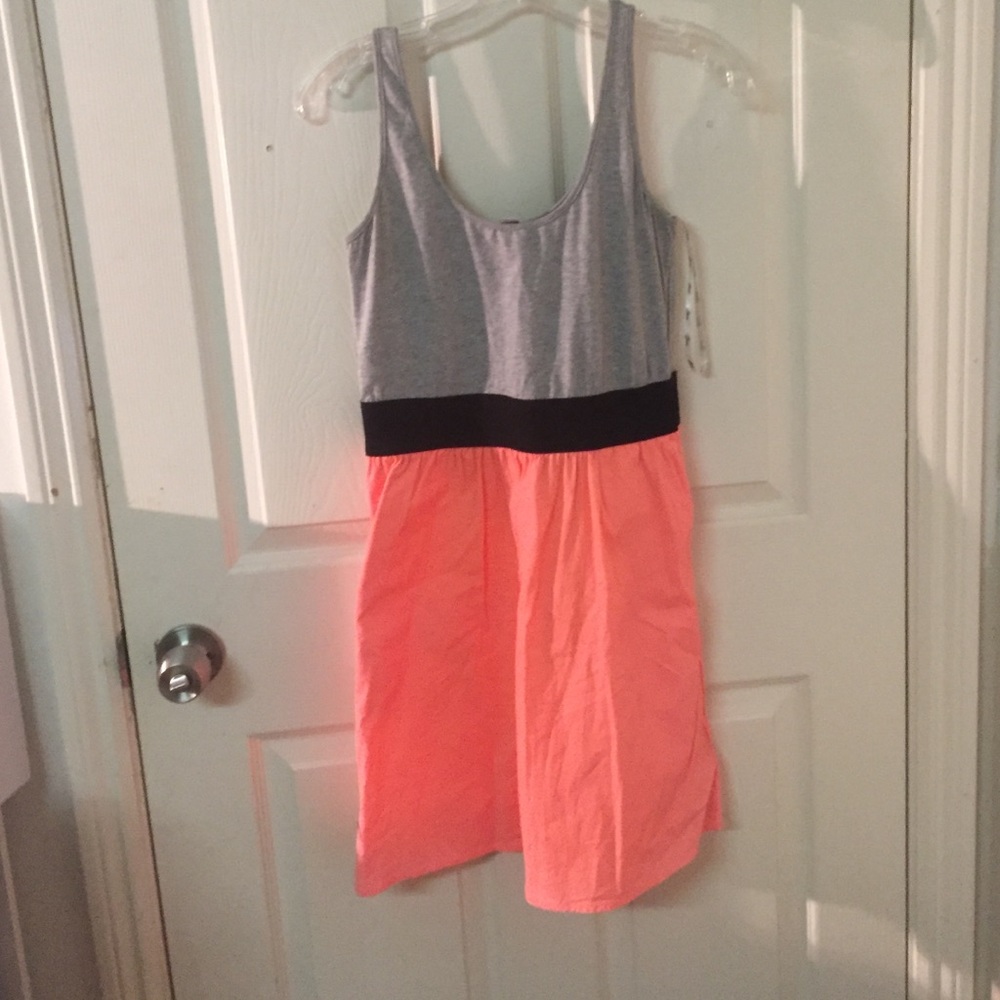 GRAY AND ORANGE GUESS DRESS