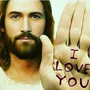 Meet your Posher, Claire