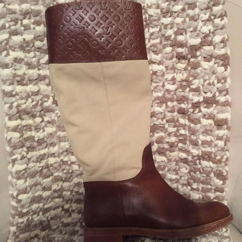 Authentic LV Seine Flat Boots