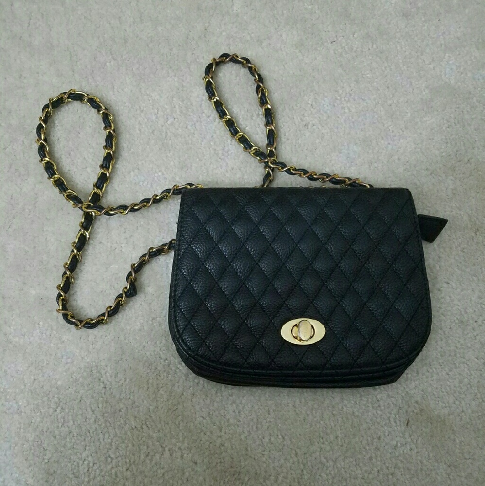 Black and gold purse