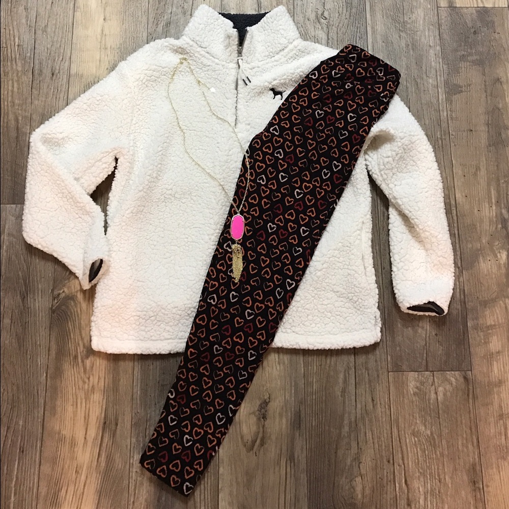 LOVELY LuLaRoe VALENTINE'S DAY Heart Leggings OS ❤