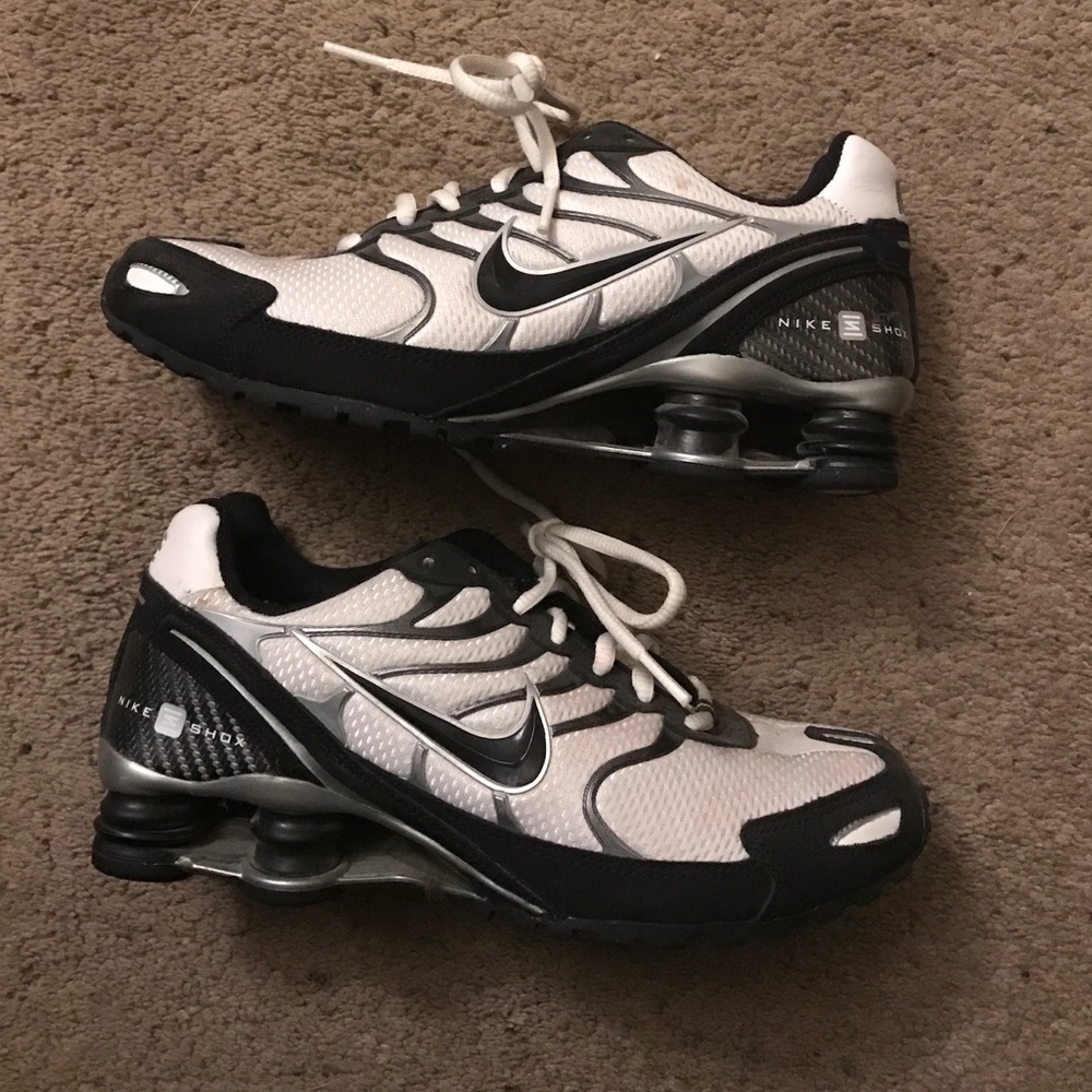 Nike Shox Running Shoes (5.5y = 6.5 Women's)