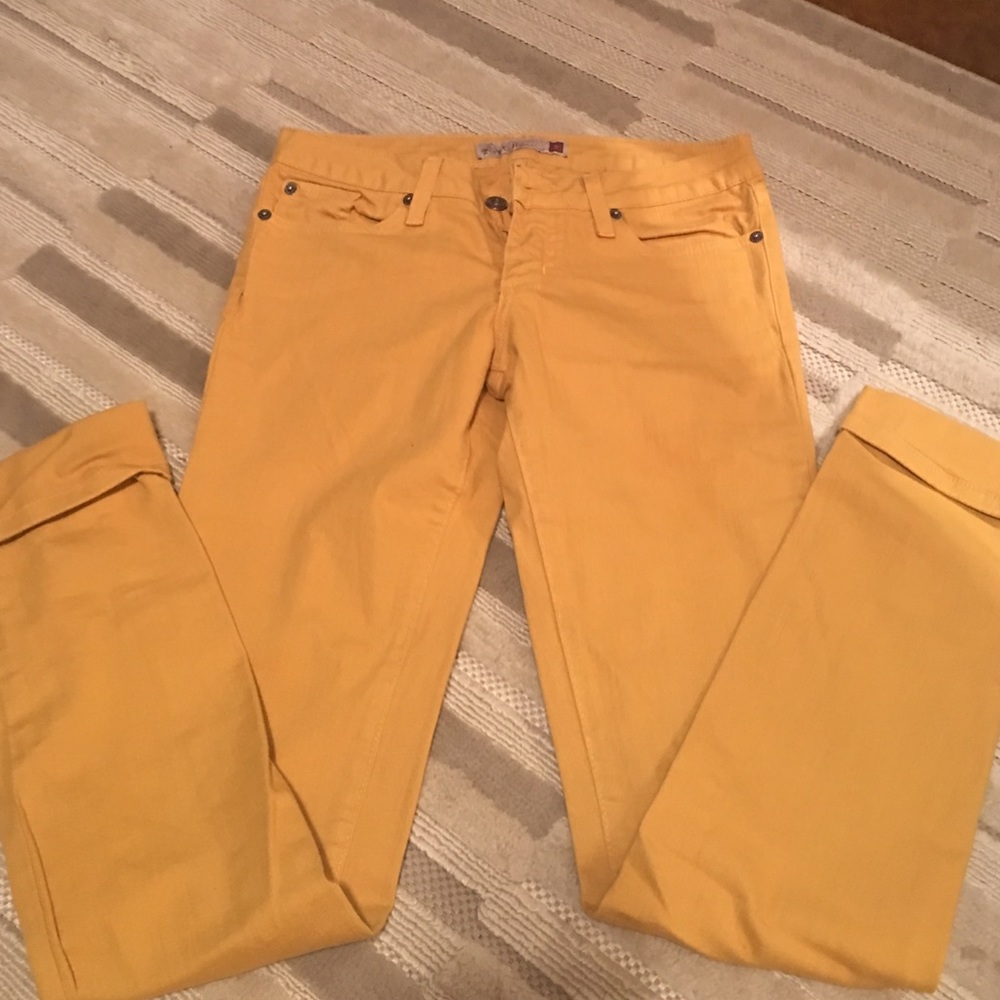 mustard yellow skinny jeans- mid to low rise
