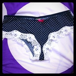 Pokadot panty