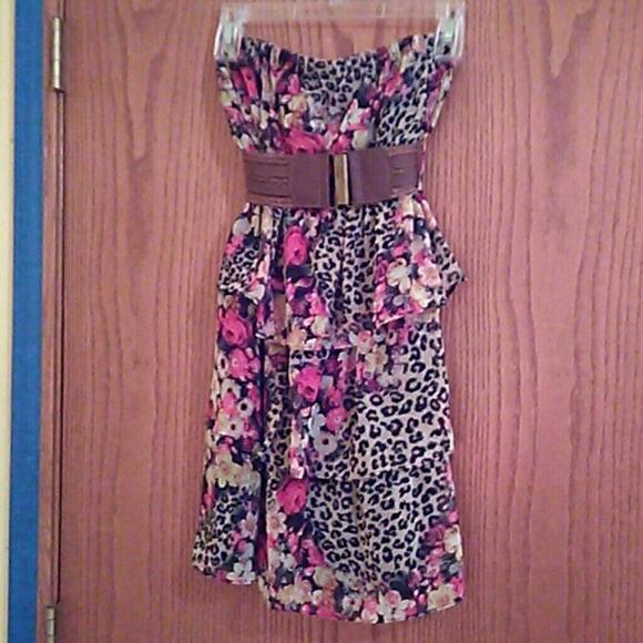 Lovely Day Dresses & Skirts - Lovely Day strapless dress