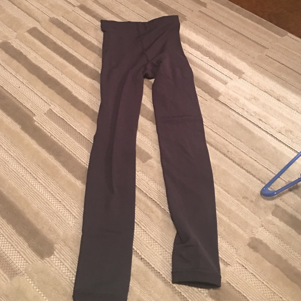 WARM tights or leggings-