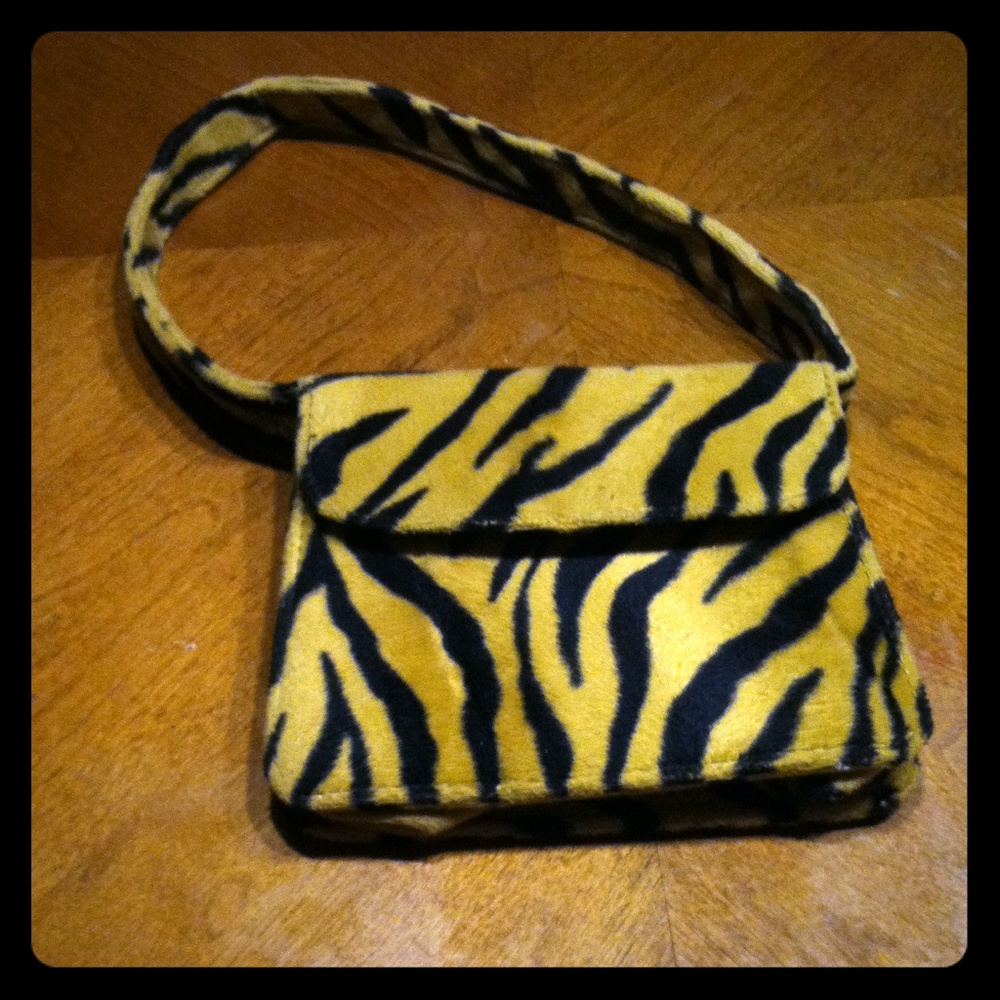 Cute & Sassy Black & Gold Purse