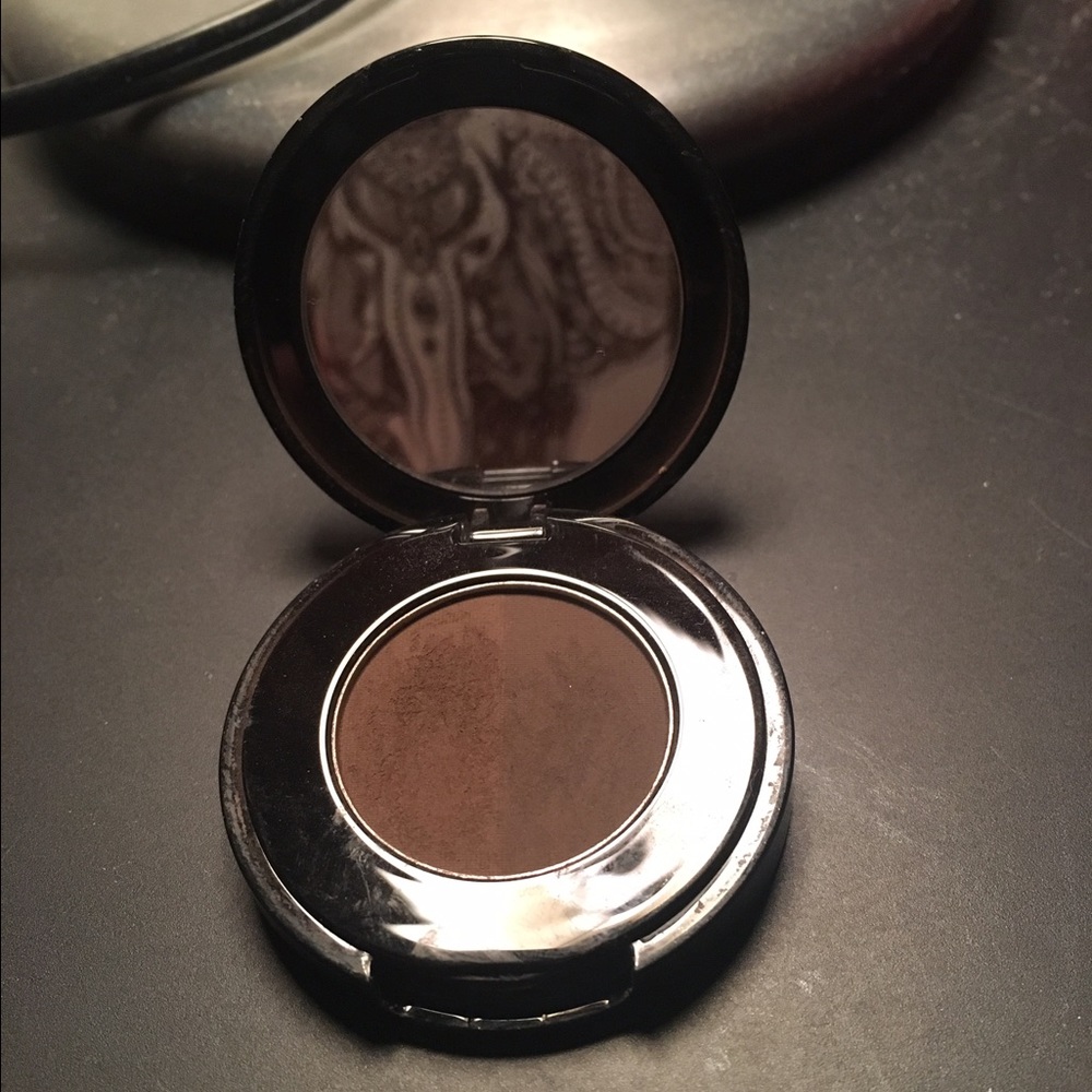 Ebony // Anastasia Brow Powder Duo