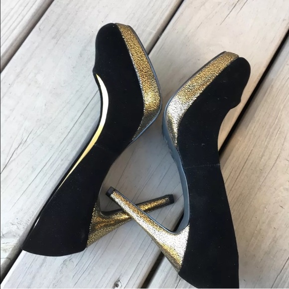 Style & Co. Shoes - NWB Style & Co. Black Gold Velvet Platform Heels 7