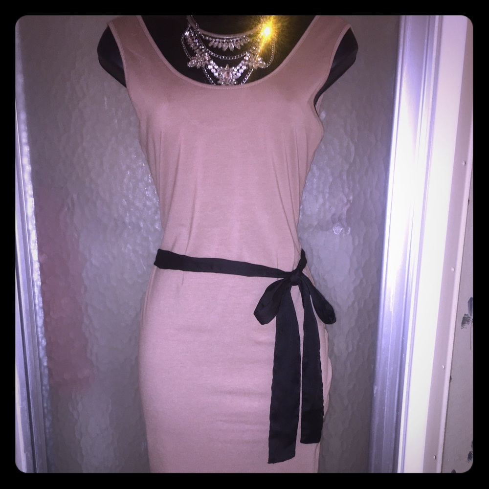 Fashion Nova Body Con dress