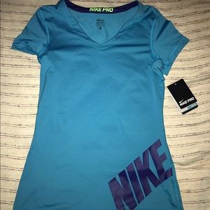 Women's Nike shirt
