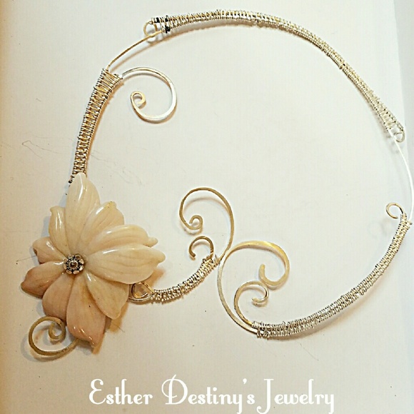 Ivory Pink Peruvian Opal Carved Flower Silver Chok - Picture 4 of 4