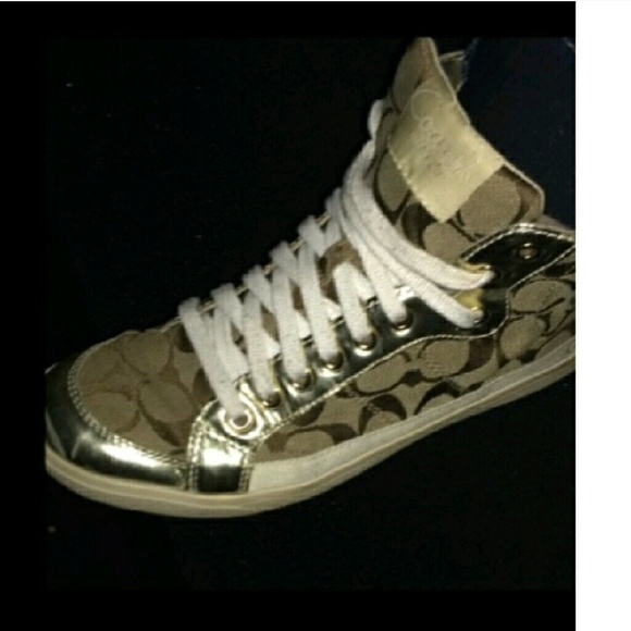 🐎Coach sneakers in gold & white 8.5 to 9!!!!! - Picture 3 of 4
