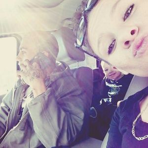 Meet your Posher, Caitlin