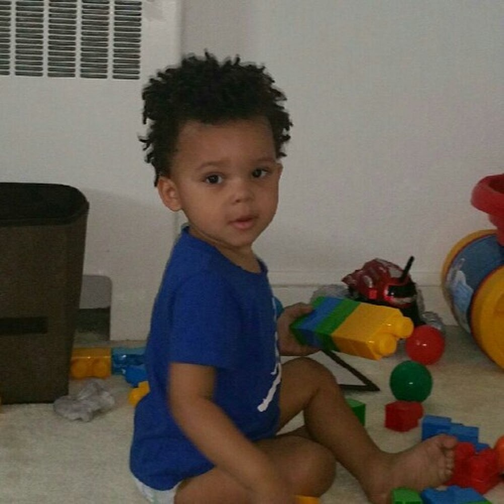 Meet your Posher, Cassandra s