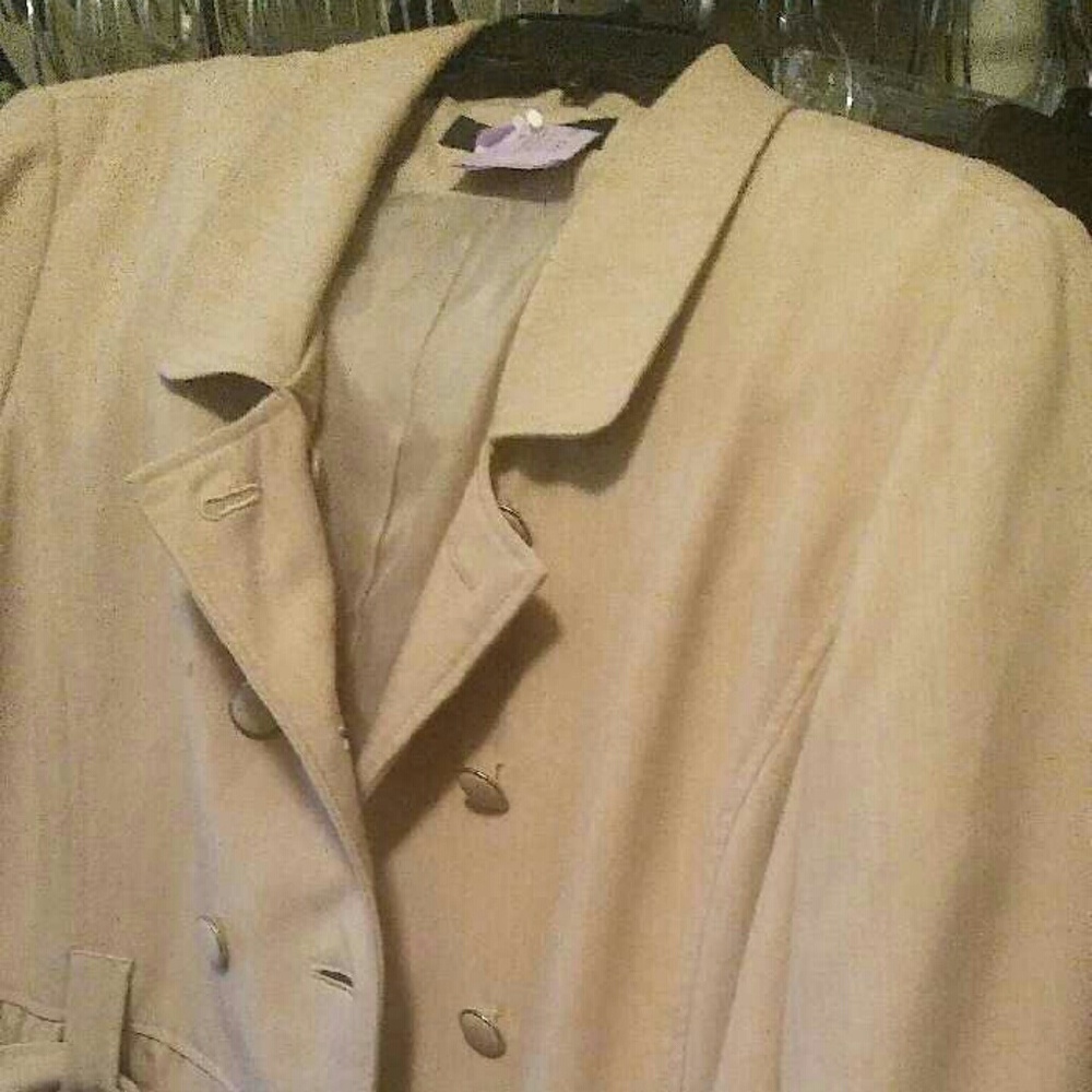 Swing coat