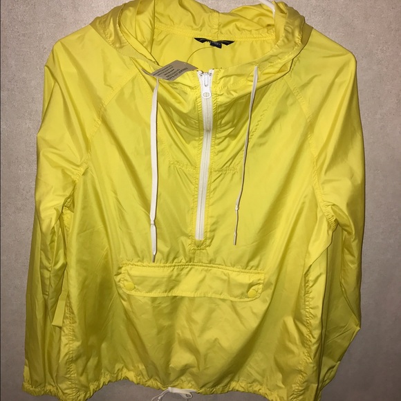 American Eagle Outfitters Jackets & Blazers - AEO yellow windbreaker size Large