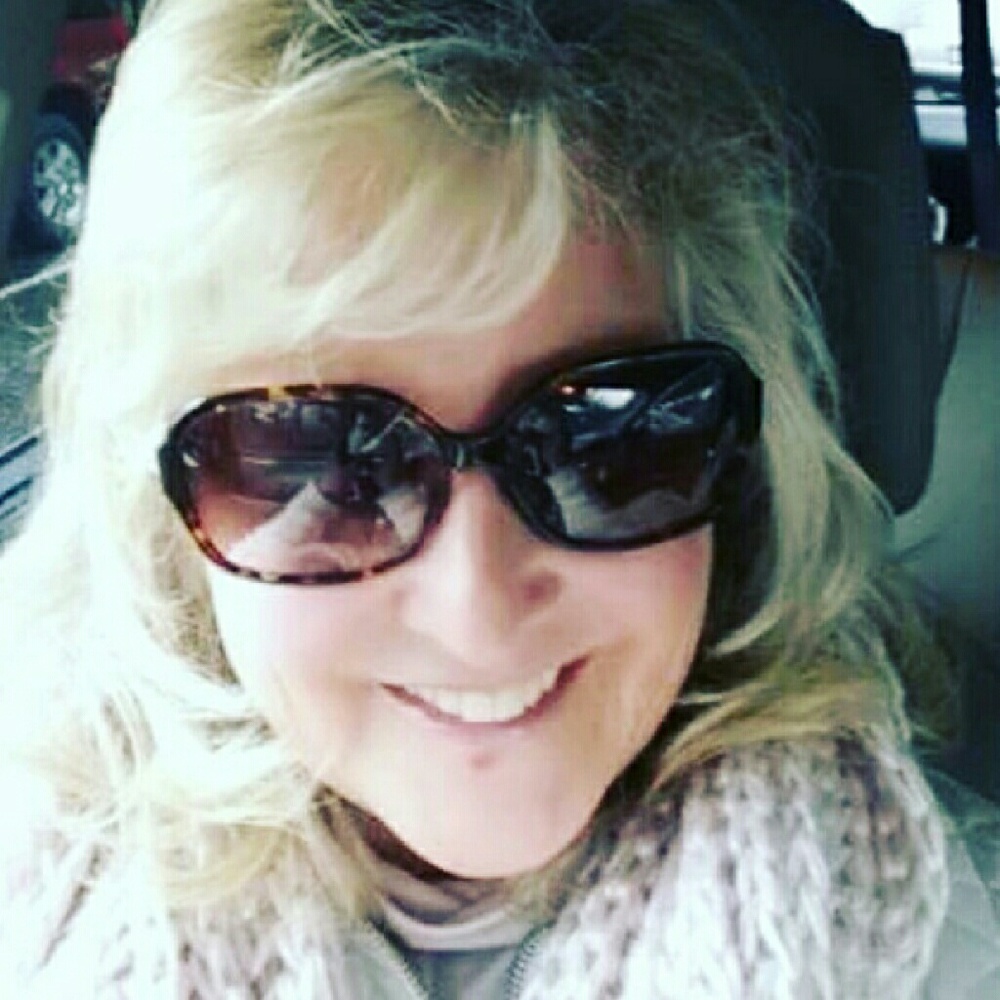 Meet your Posher, Lynne