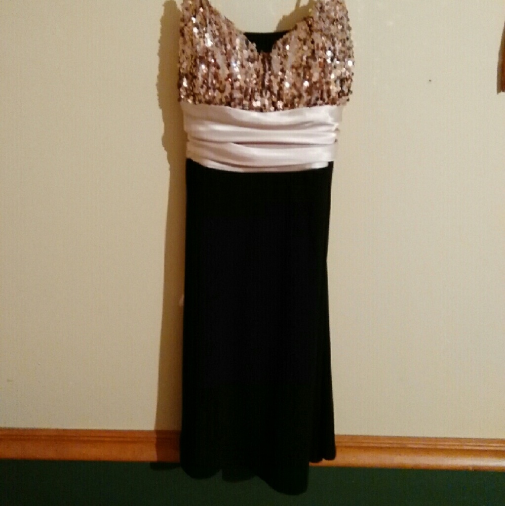 Cocktail/formal dress