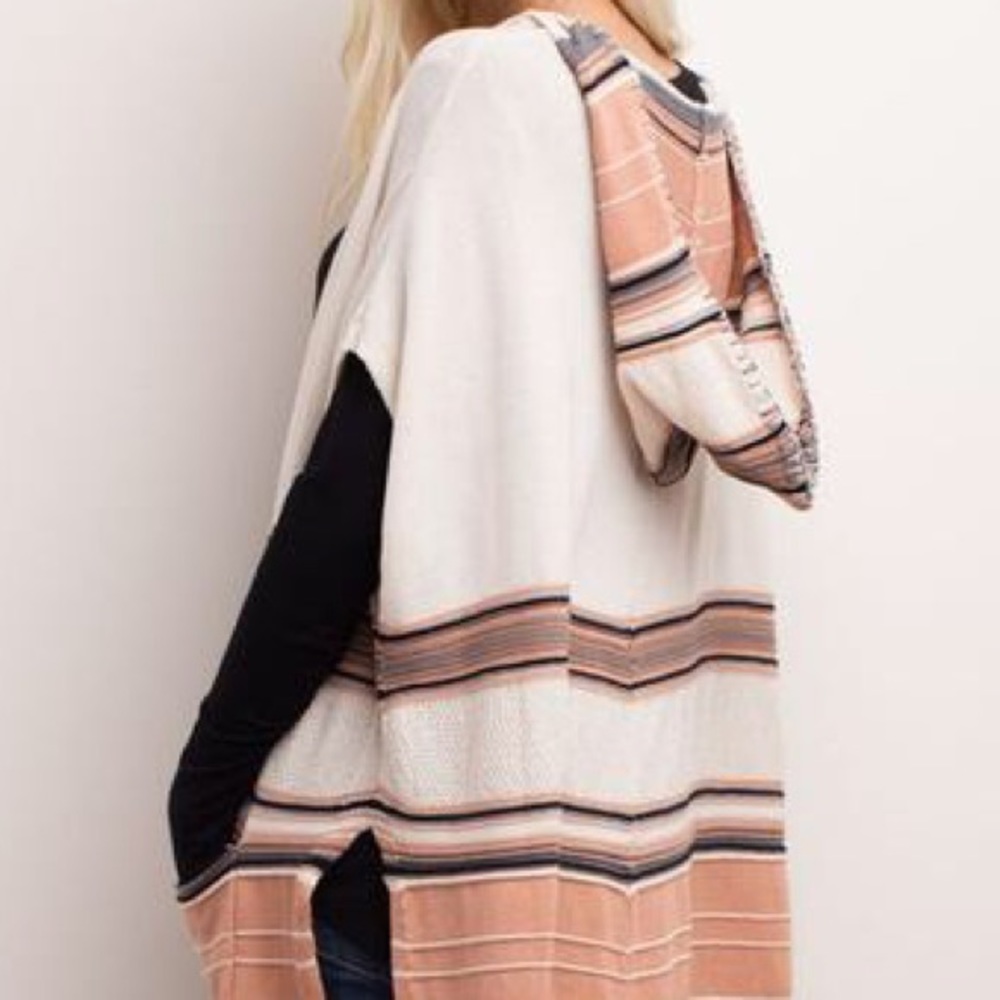 Berry Bliss Boutique~ Poncho with Hoodie! - Picture 4 of 4