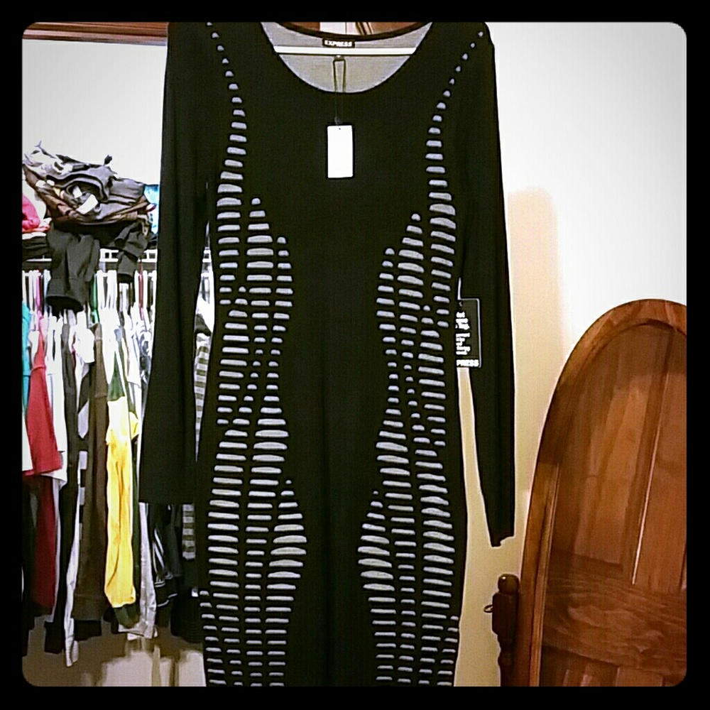 CLOSING! LAST CHANCE!  Small express NWT dress