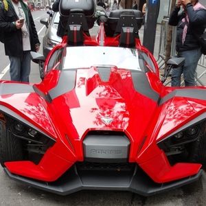 Meet your Posher, Dennis