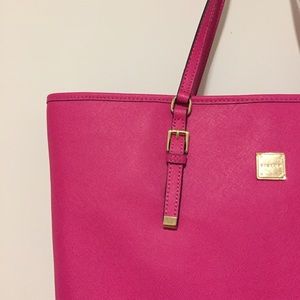 SALE🔥NWOT Sisley pink shoulder tote ✨✨