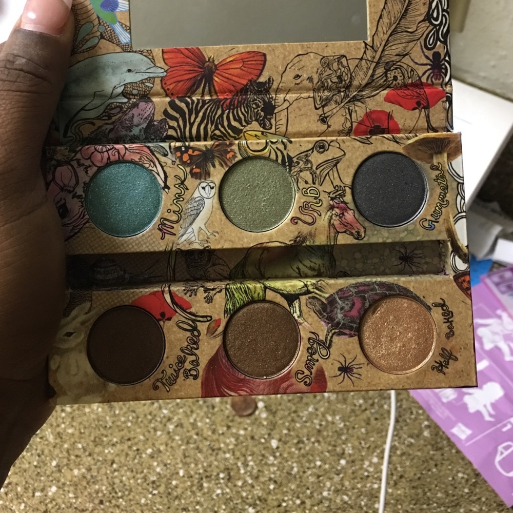 Urban decay eyeshadow brand new w/o brush - Picture 3 of 4