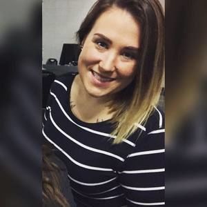 Meet your Posher, Casey