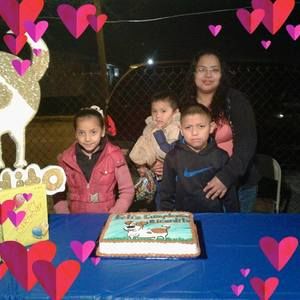 Meet your Posher, Deyanira