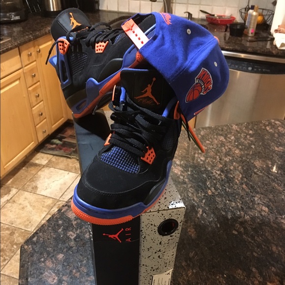 Jordan Other - New York Knicks Jordan 4 size 12