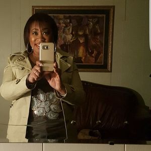 Meet your Posher, Lori
