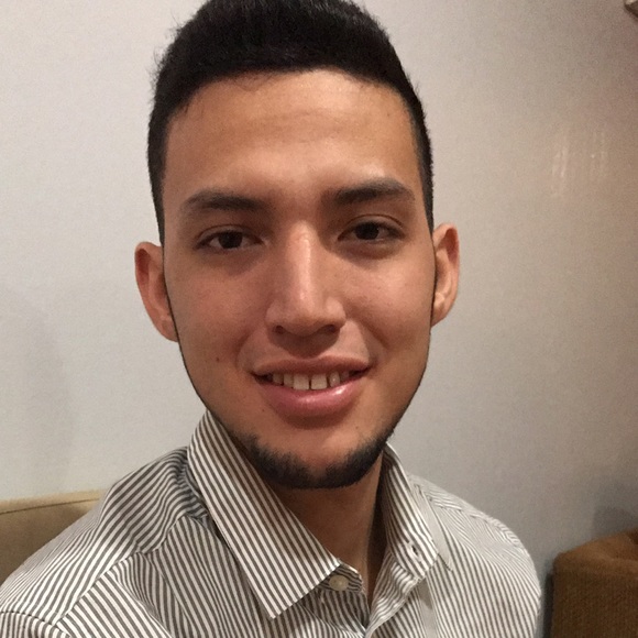 Meet your Posher, Chris - Picture 1 of 1