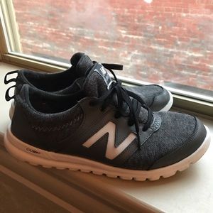 New Balance Tennis Shoes