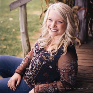 Meet your Posher, Abby