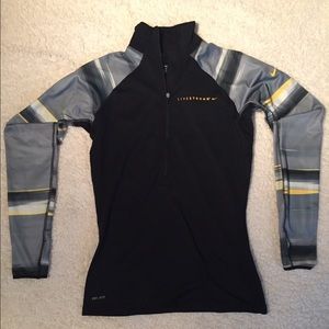 M Quarter Zip