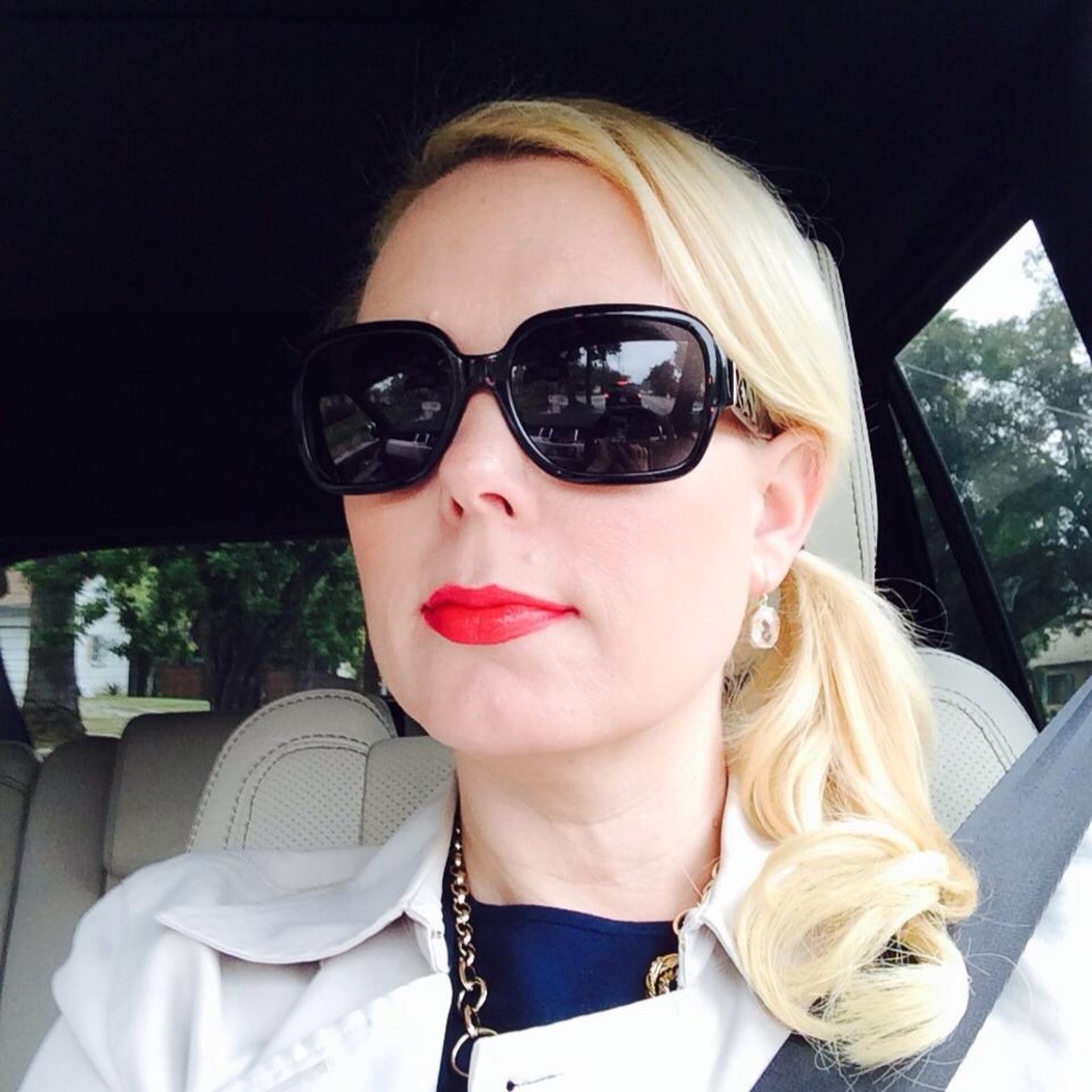 Meet your Posher, Jennifer