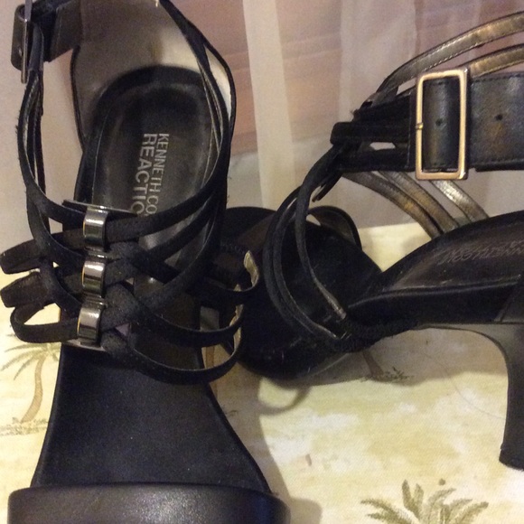 🌹Kenneth Cole Black Leather Heels🌹 - Picture 4 of 4