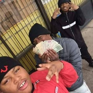 Meet your Posher, Mitch'gang