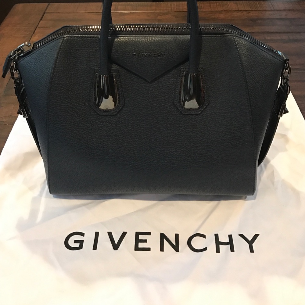 LIMITED EDITION Givenchy Antigona