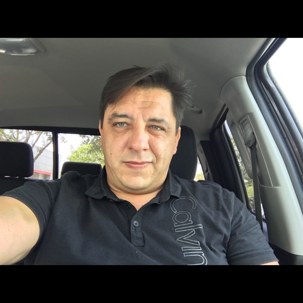 Meet your Posher, Max