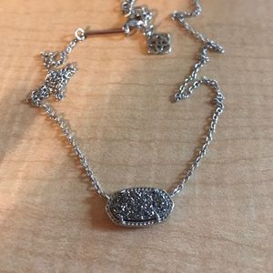 Kendra Scott pendant necklace